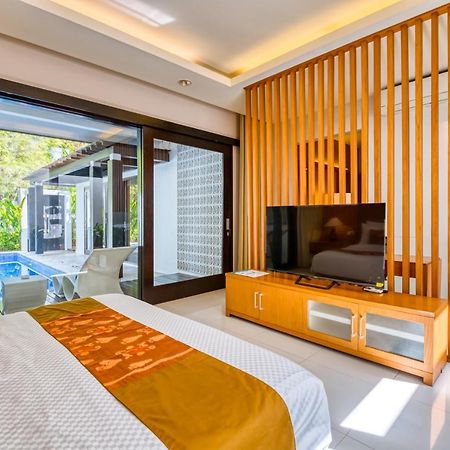 Villa Emas 2Br Private Pool Villa เซมินยัค ภายนอก รูปภาพ